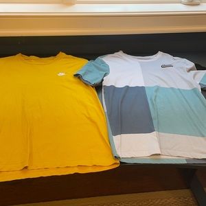 Nike Mens t-shirts LOT OF 2
